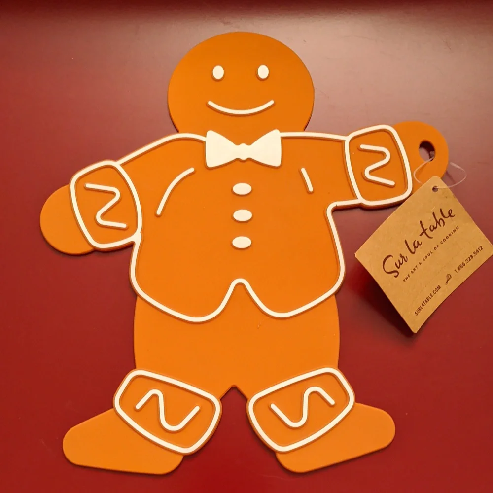 Sur La Table Nwt Gingerbread Man Silicone Pot Holder Hot Pad Kitchen Chef